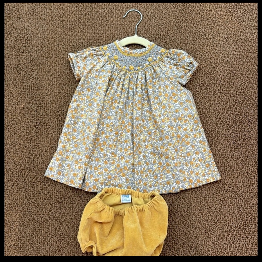 Luli & Me Smocked Thanksgiving Floral Dress & Bloomers. EUC!